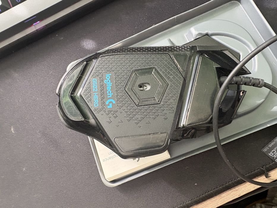 Геймърска мишка g502 hero