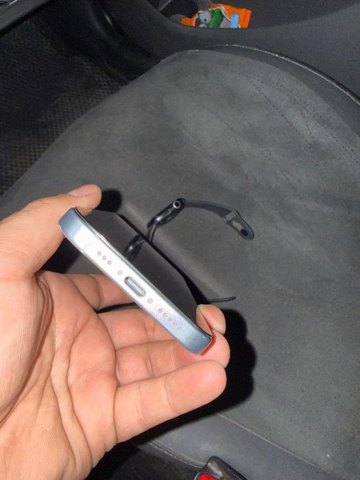 Продам или поменяю айфон 15 и эпл воч 4, Айфон заблокированый айклауд