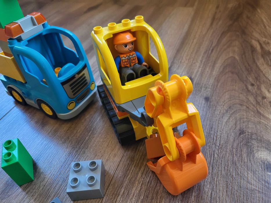Vand Lego Duplo Camion si Excavator