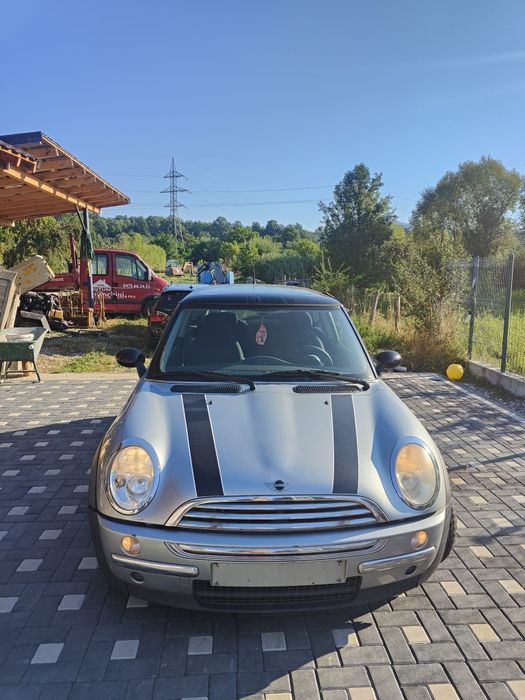 Vând mini cooper