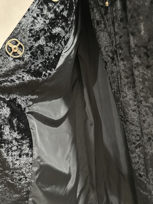 Шапан королевский бархат на подкладе