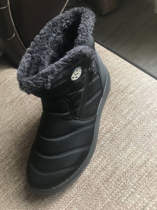 Продаются мужские сапоги