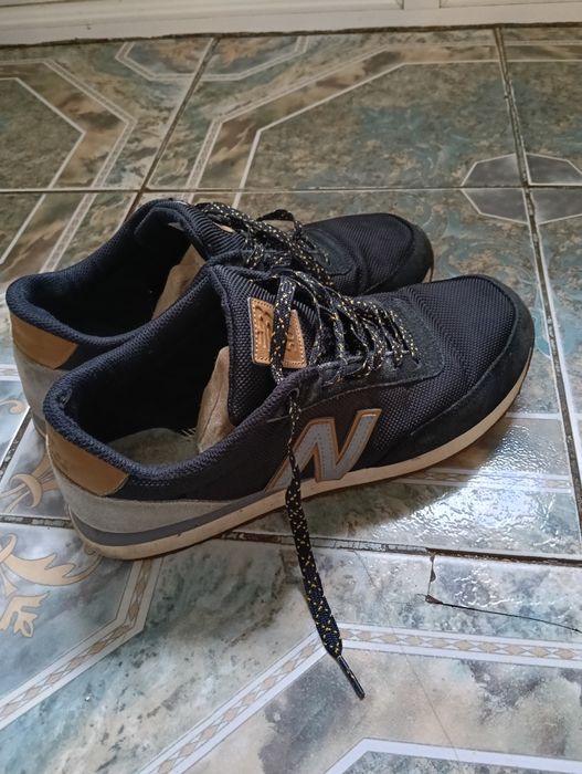 Adidași new balance