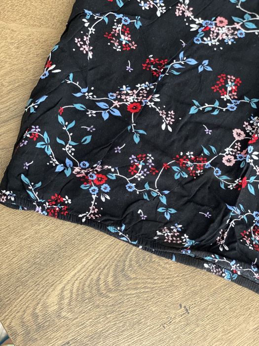 Дамска риза и пола