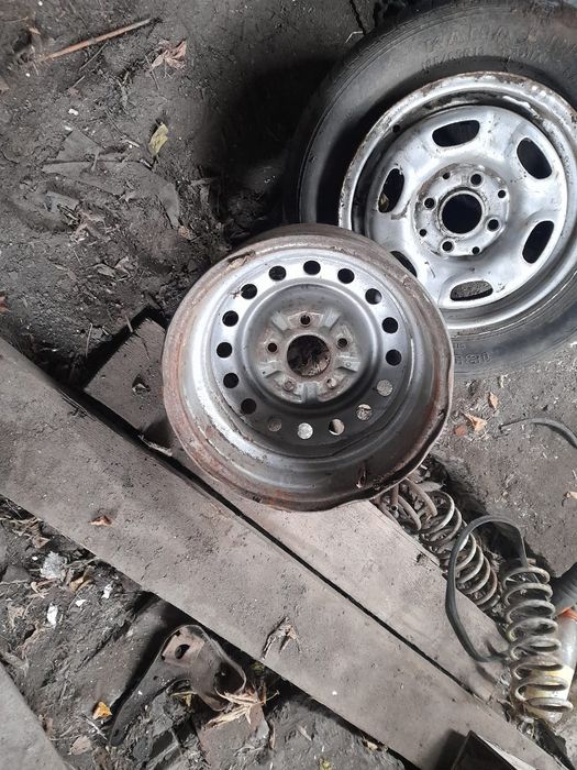 ДИСКИ на WV гольф R13  4шт