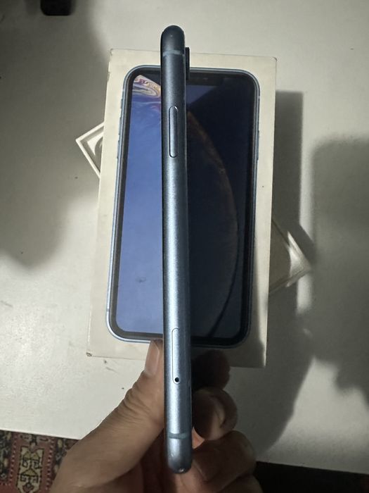 Iphone XR 128gb продается