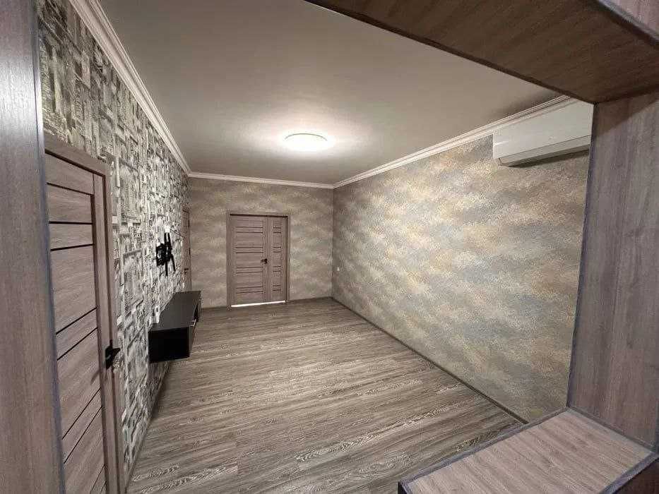 Продается 3  комнатная квартира  ттз 2