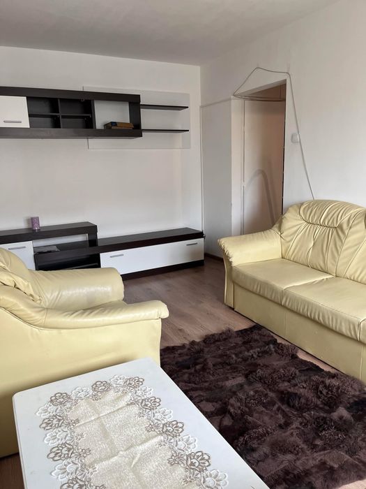 Dau in chirie apartament 3 camere – Velența