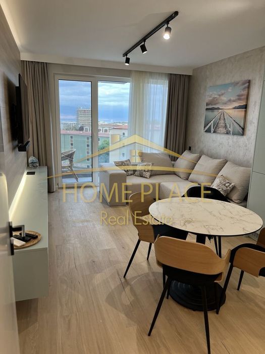 Дава се под наем Двустаен апартамент в к.к. Св.Св. Константин и Елена - 65 кв.м за 1196.97 € - Снимка #2