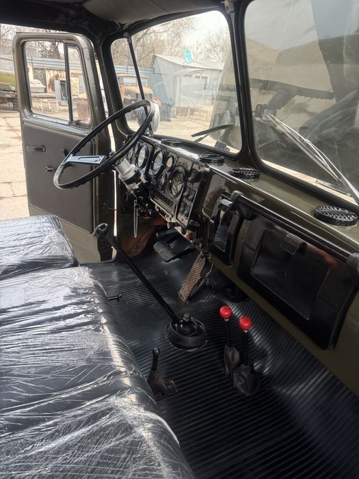 Продам Урал топливозаправщик