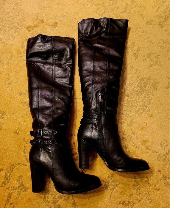 Теплые кожаные сапоги