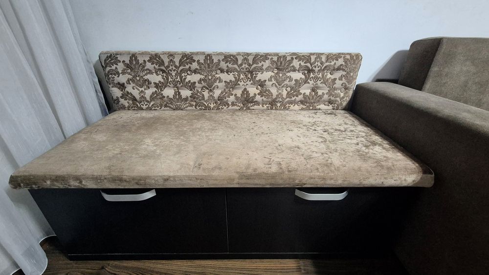 Vand canapea cu spatii de depozitare 130 x 60 cm