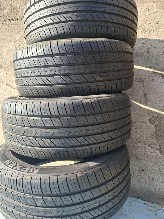 Продам шины 235/45/18 нексен