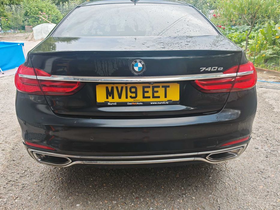 2019 BMW G11 seria 7 740e iPerformance 2.0 benzina + plug in Hibrid de UK Anglia volan dreapta fac schimb variante duba suv 4x4 SAU 2 masini