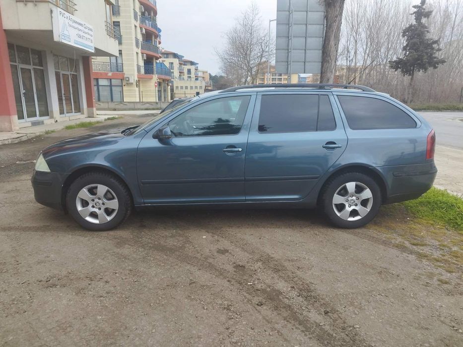 Шкода Октавия 2.0 TDI DSG