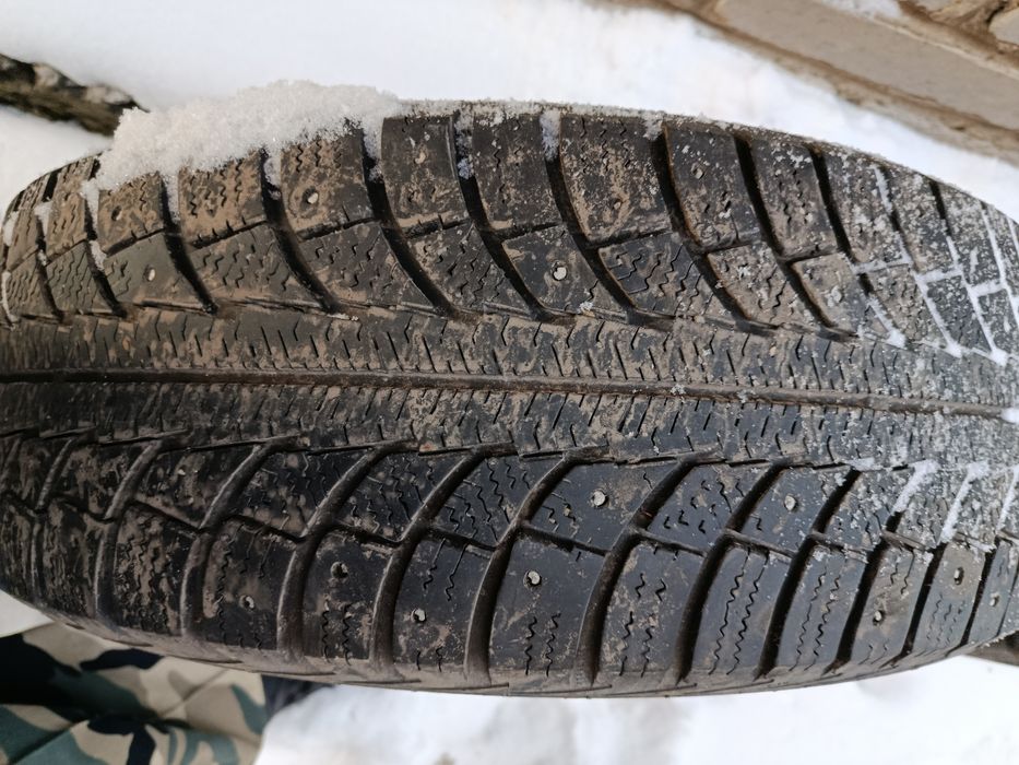 Продам резину б/у на 14