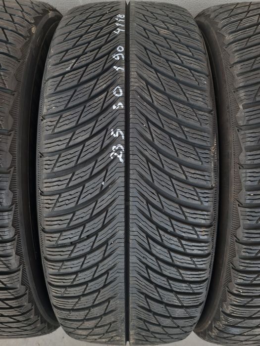 Зимни гуми 4 броя MICHELIN PilotAlpin 5Suv 235 50 R19