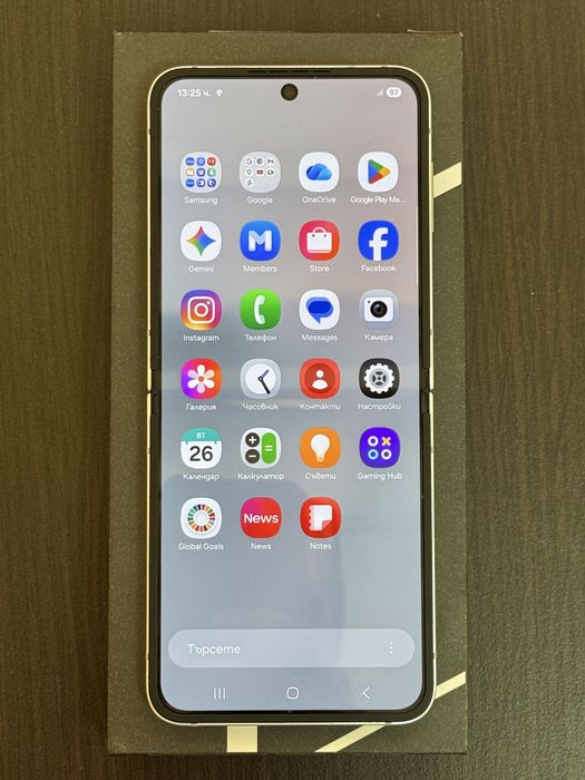 Samsung Z Flip 7 128GB White / КАТО НОВ! / 2г. ГАРАНЦИЯ!