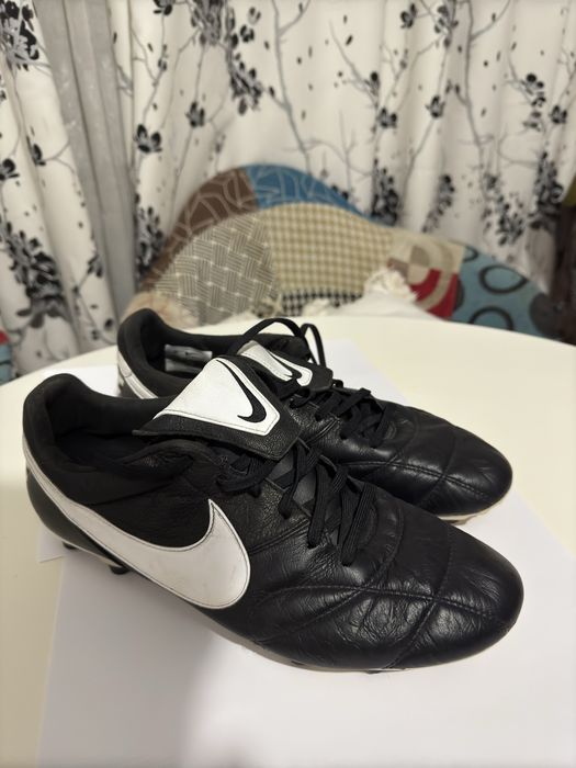 Ghete fotbal Nike Premiere III marimea 44