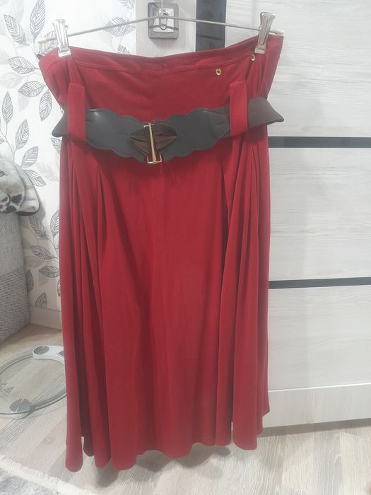 Юбка новая с ремнем турция