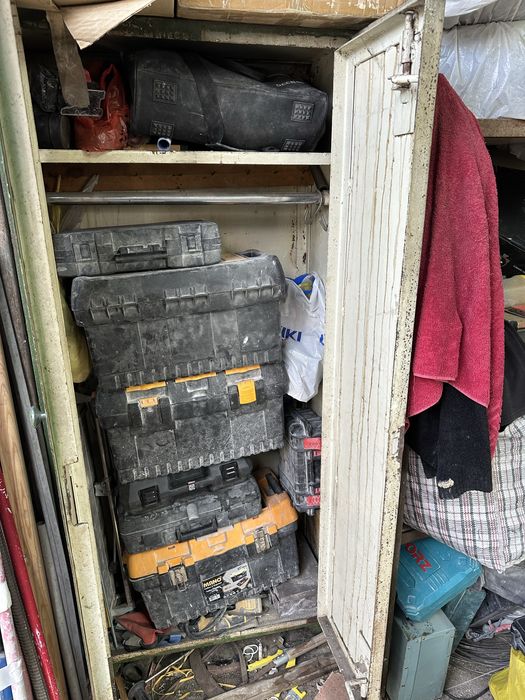 Продам железныый шкаф. CCCR