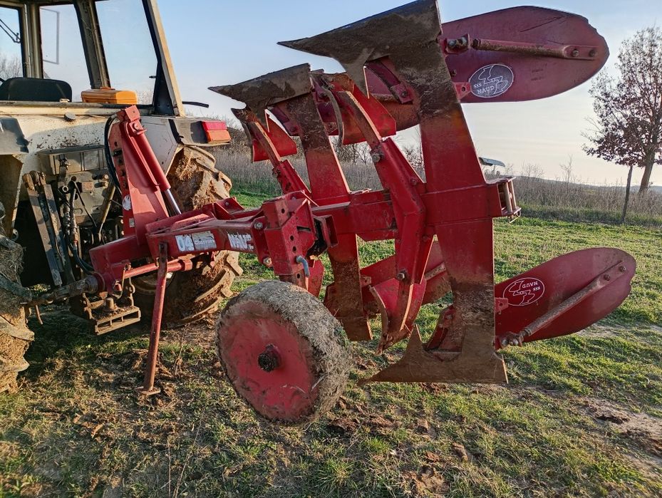 Plug reversibil 2 3 brazde Huard Naud