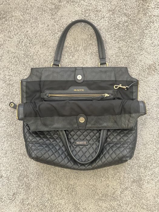 Продавам великолепна кожена чанта Musette