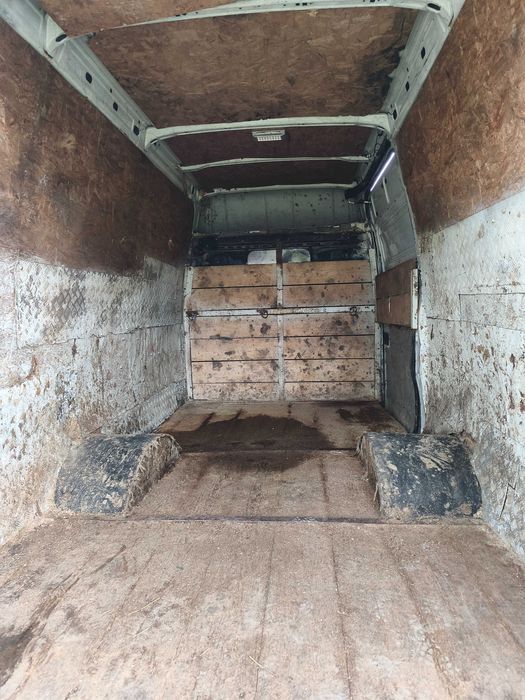 Vând Iveco dailei