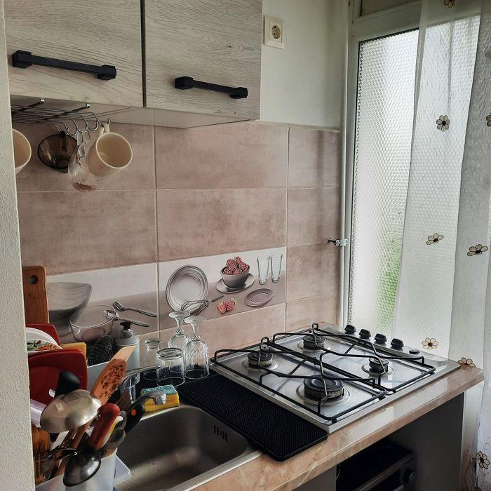 Inchiriez apartament