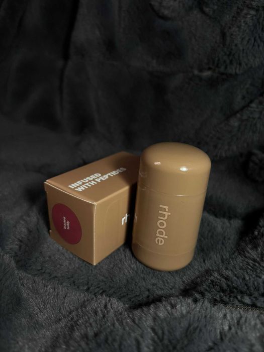 Blush Rhode Pocket Blush – Nuanța Toasted Teddy,Nou