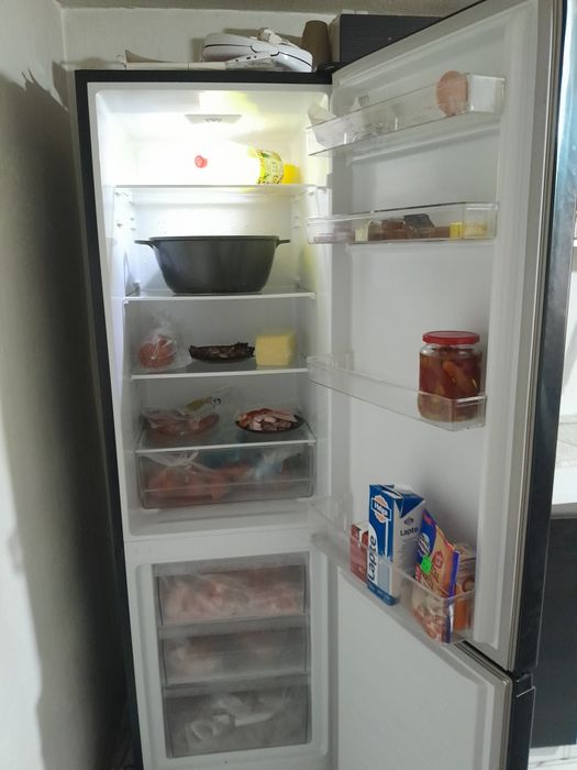 De vânzare frigider