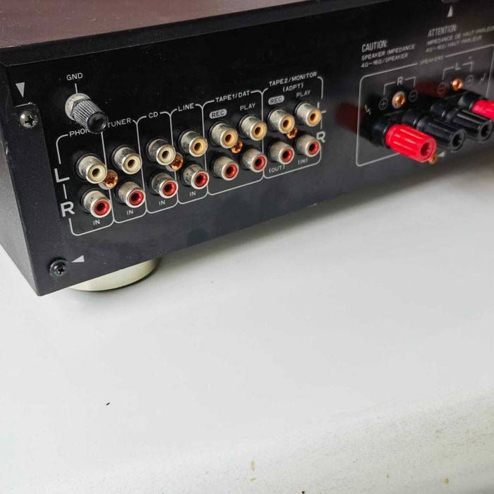 Vand amplicator Pioneer A-204R.