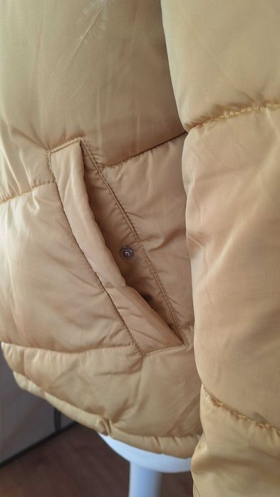 Дамско яке Stradivarius