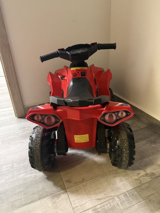 Vand ATV copii aproape nou