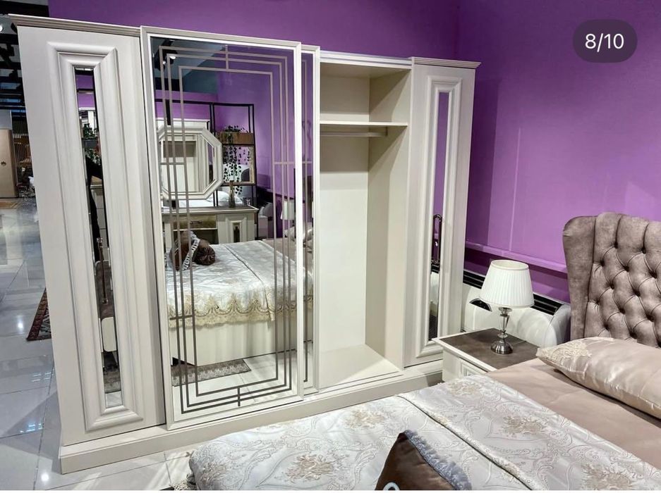 Спальный гарнитур