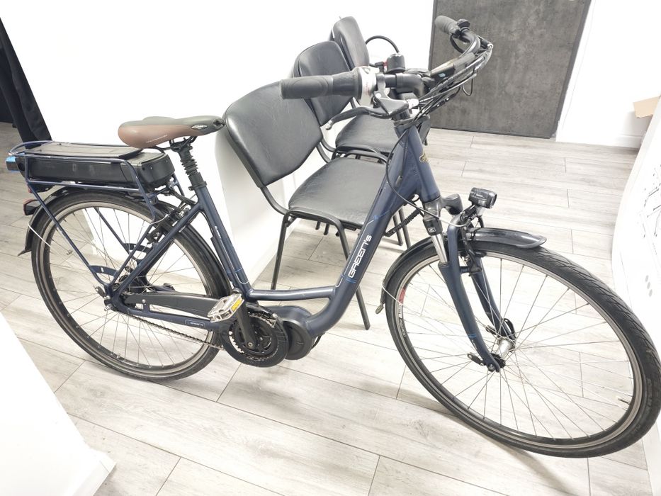 Vând bicicleta electrica de oras,roti pe 28"