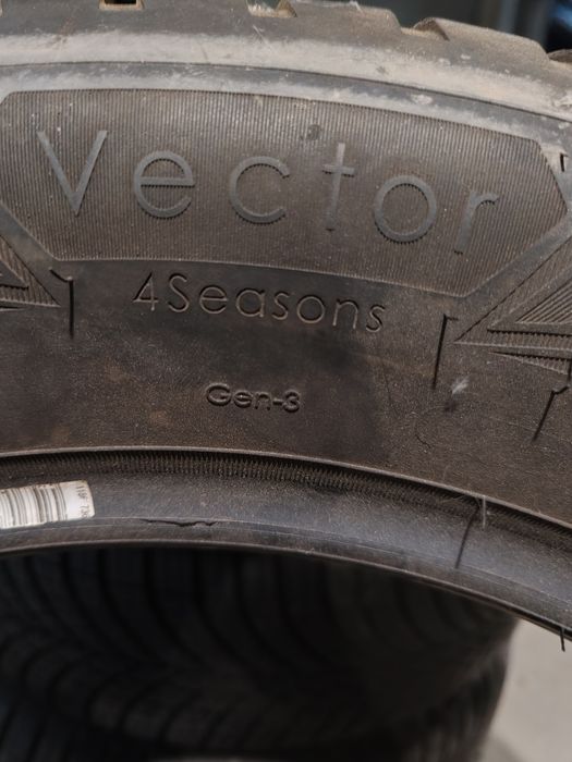 Cauciucuri de iarna 215 60 17