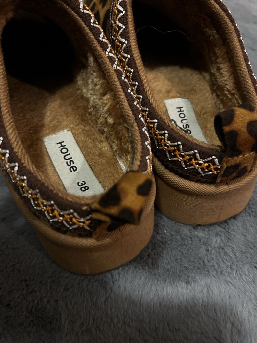 ugg house scurte animal print