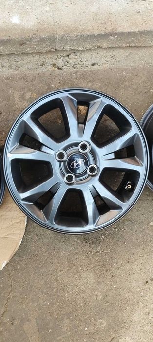 Джанти    Hyundai i 20