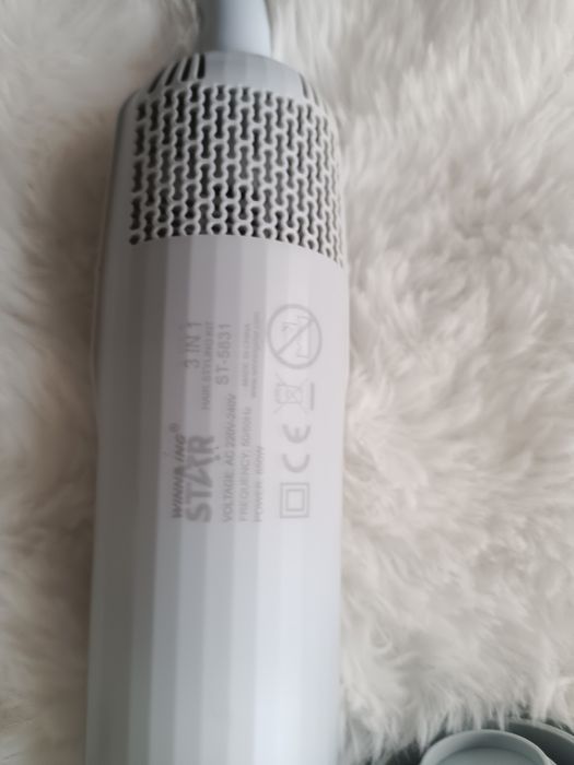 Фен-щетка с насадками