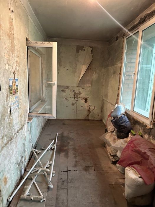 3/1/5. Сергели 4. Квартира 78 м². Дом вдоль дороги, можно под бизнес