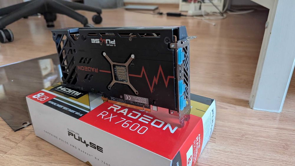 Placă video Sapphire AMD Radeon 7600 8GB Pulse
