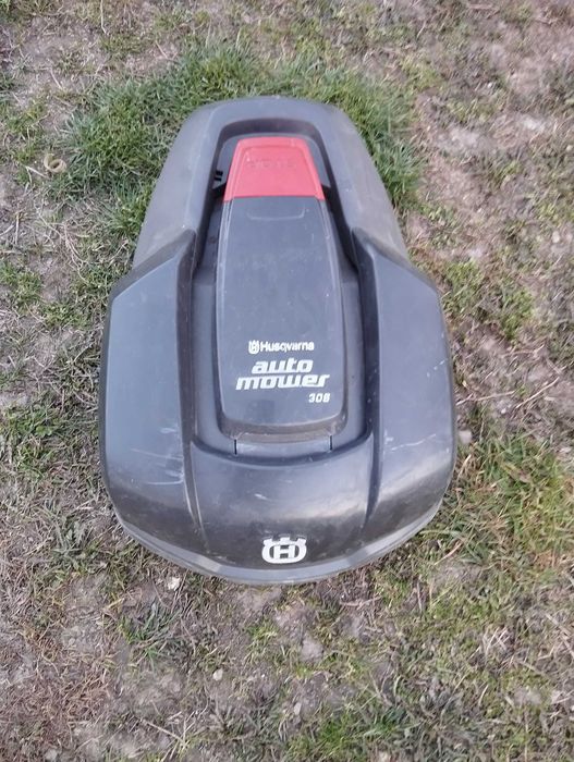 Косачка робот хускварна