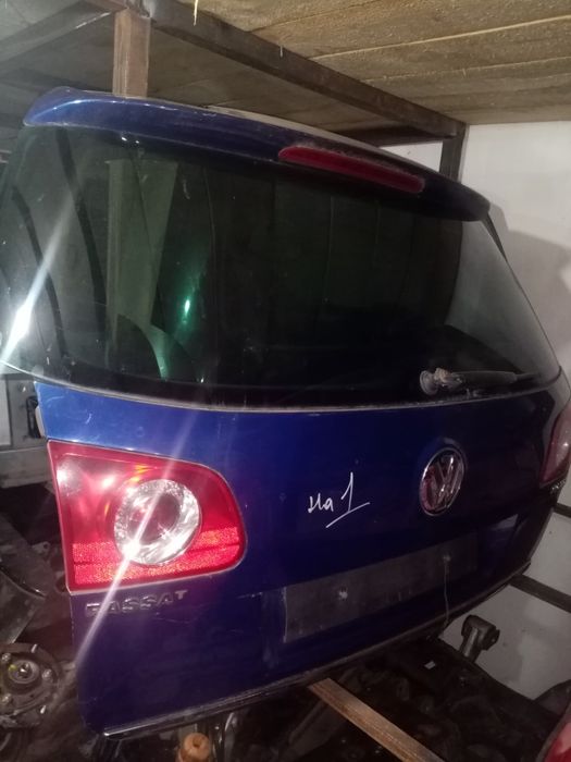 Крышка багажника на Фольксваген Пассат В6 универсал