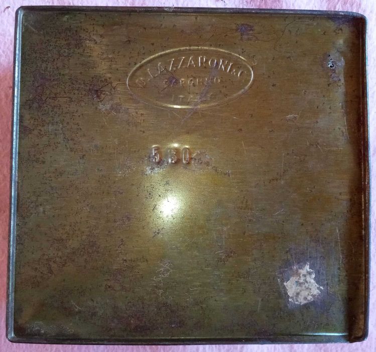 Стара бонбонова кутия Lazzaroni. Италия