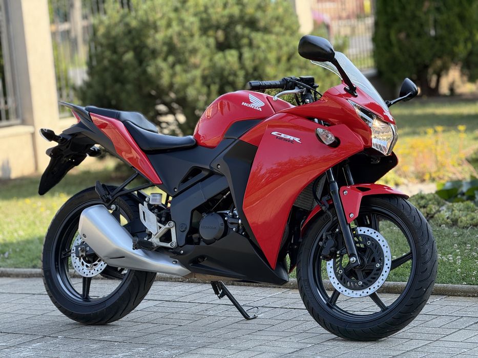 Honda CBR125 2014 A1-16Ani impecabil! (Nu cb yamaha yzf mt ninja)