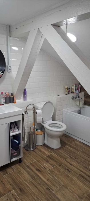 Vând apartament 4 camere 85 mp 2 bai decomandat centrala termica in condensare ariston