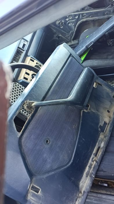 Запчасти на мерседес 124