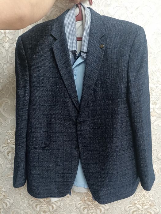Костюм мужской новый