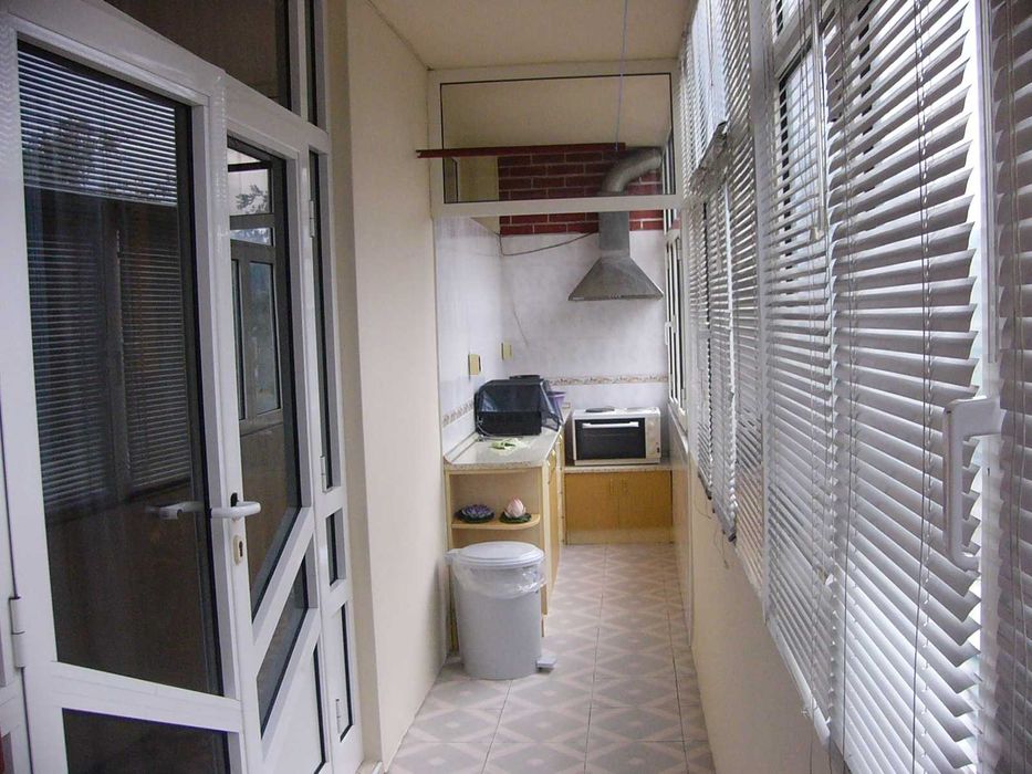 Дава се под наем Двустаен апартамент в Велико Търново, Център - 55 кв.м за 285.6 € - Снимка #6